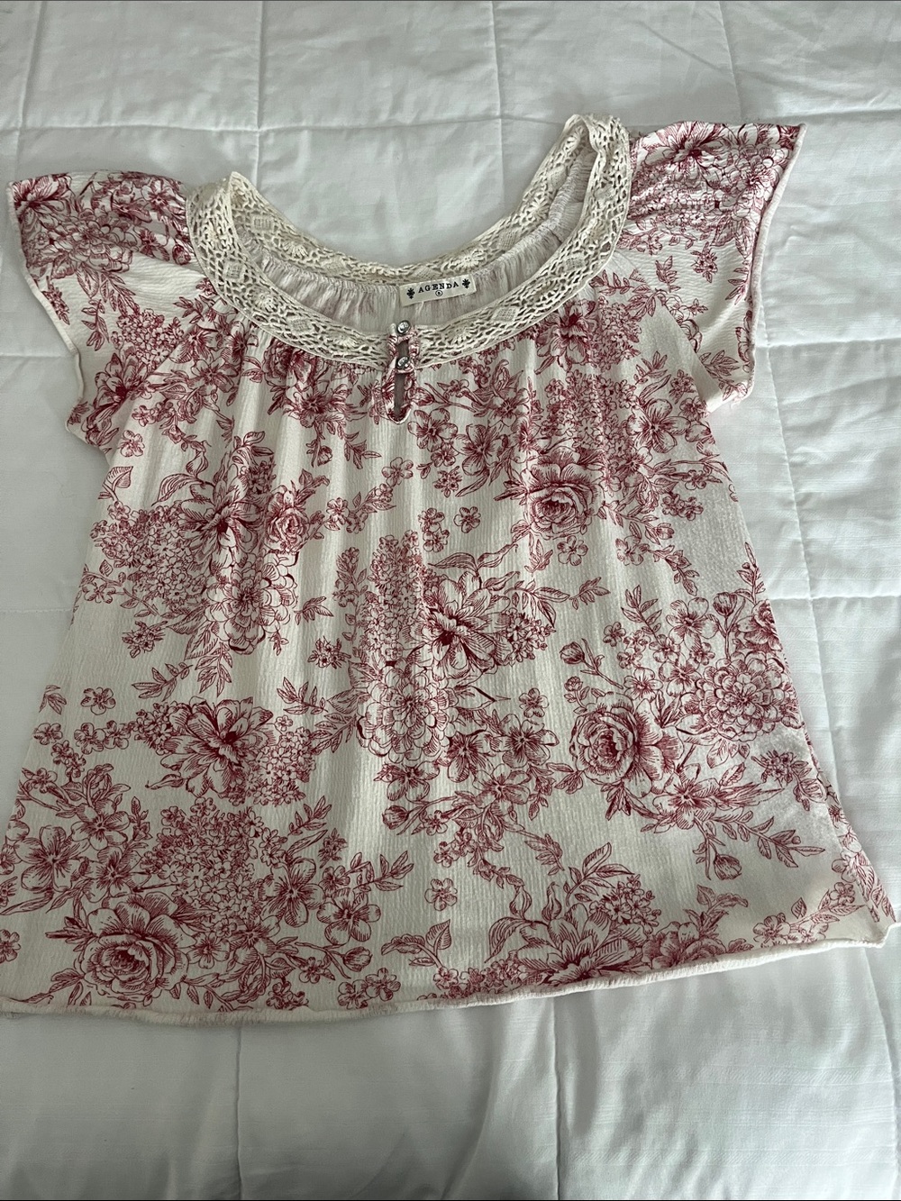 LAST CHANCE!Agenda Cream Floral Print Top with Dusty Rose Pattern